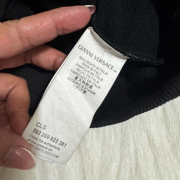 Versace Black and White Geometric Men's Sweater - Picture 4 of 9